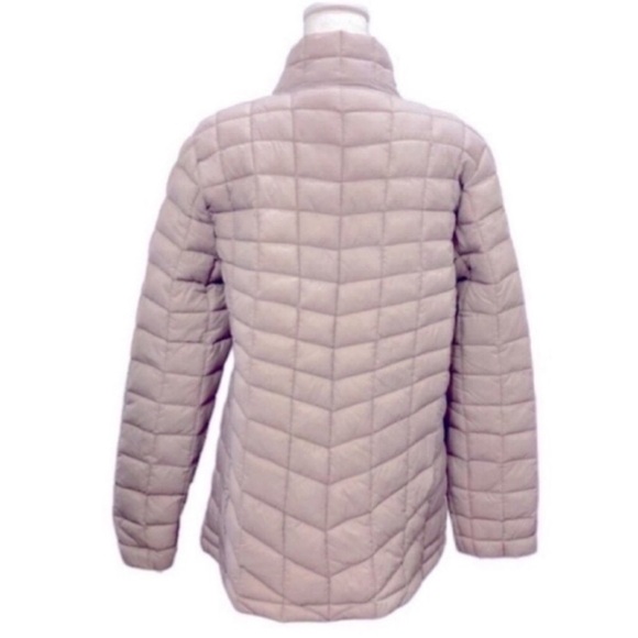 New Reebok Packable Puffer Jacket - Picture 3 of 4